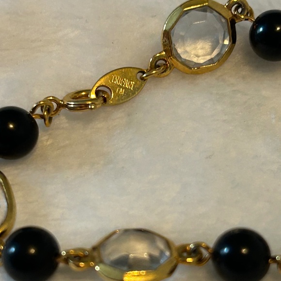Women’s Vintage Trifari TM Gold-Tone Bracelet Black Beads Clear Crystals - Picture 2 of 2